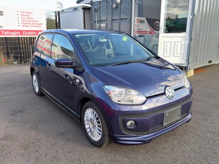 2016 Volkswagen up!  €7,999
