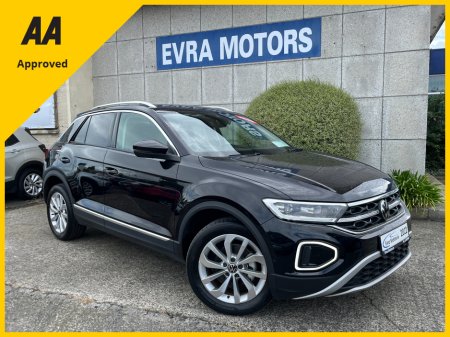 2022 Volkswagen T-Roc STYLE AUTOMATIC 1.5 PETROL //REVERSE CAMERA//KEYLESS ENTRY//LOW MILES//