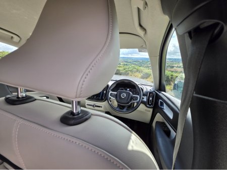 2019 Volvo XC40 D3 MOMENTUM AT 5DR AUTO FROM €103 P/W €26,950