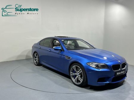 2013 BMW M5 V8 4.4