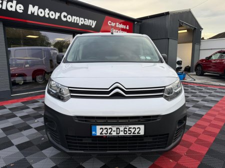 2023 Citroen Berlingo LX BLUEHDI 100 MWB 65 650KG MY54 , Cruise Control , Large Touch Screen Media , Finance Available from €62p/w , Warranty , Service , DOE , Free Delivery Nationwide. €15,950