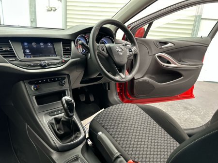 2020 Opel Astra 1.2 SC ESTATE *LOW MILEAGE* €50 P/W €15,995