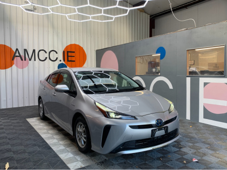 2020 Toyota Prius S 1.8 HYBRID/ 80k KMs / Cruise Control