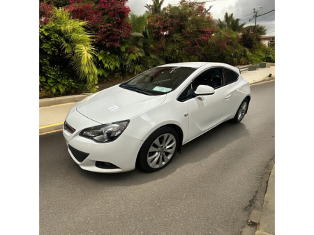 2015 Opel Astra  €6,995