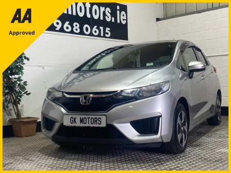 2016 Honda Fit HYBRID//NCT 05-27/// €9,999