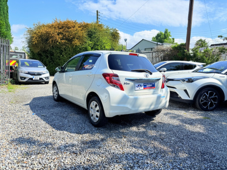 2015 Toyota Vitz LOW KMS