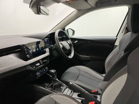 2025 Skoda Kamiq Selection DSG 1.0TSI 115BHP - Parking Sensors - Climate Control - Cruise Control - Auto Lights/Wipers - Apple CarPlay/Android Auto