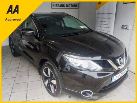 2017 Nissan Qashqai 1.2 SV PREMIUM : ONLY 64000 KMS : FULL LEATHER : PANORAMIC ROOF : REV CAMERA / SAT NAV