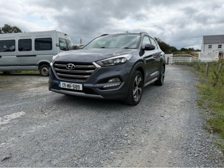 2017 Hyundai Tucson 1.7 PREMIUM SE BLD 141PS 5 5DR AUTO