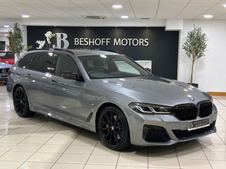 2024 BMW 5 Series M SPORT PRO 530e TOURING=HUGE SPEC//LOW MILES//FULL SERVICE HISTORY//TAILORED FINANCE PACKAGES AVAILABLE=TRADE INS WELCOME €56,795