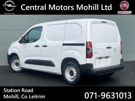 2025 Opel Combo *252 Reg * Komfort 1.5 100 BHP | €19,295