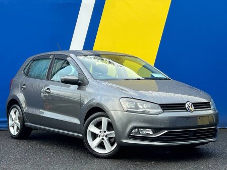 2017 Volkswagen Polo HIGHLINE 1.2 TSI // FULL SERVICE HISTORY // LEATHER/ALCANTARA HEATED SEATS // REVERSE CAMERA