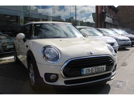 2017 MINI Clubman LN32 4DR COOPER