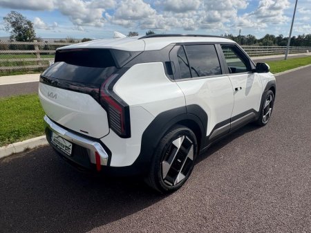 2025 Kia EV3 order now 252 EV3 Earth K3 Long Range Finance From 0%*Range Led HeadLights, sat nav radio, 7 YEAR WARRANTY, Reversing Camera, Parking Sensors, wirele €45,900