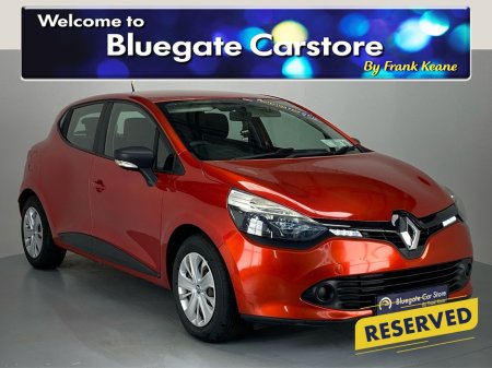 2016 Renault Clio IV EXPRESSION 1.2 PETROL 4DR**SEMI DIGITAL DASH**ELECTRIC MIRRORS**BLACK CLOTH INTERIOR**BLUETOOTH**ISOFIX**FINANCE AVAILABLE**6MONTHS WARRANTY**