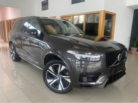 2022 Volvo XC90 T8 PHEV 455hp Plus (Dark Theme) €65,950