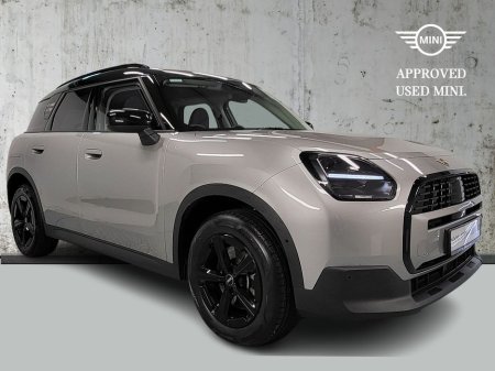 2024 MINI Countryman C Classic