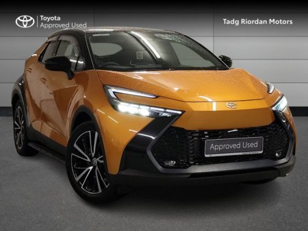2025 Toyota C-HR PHEV PREMIERE EDITIO
