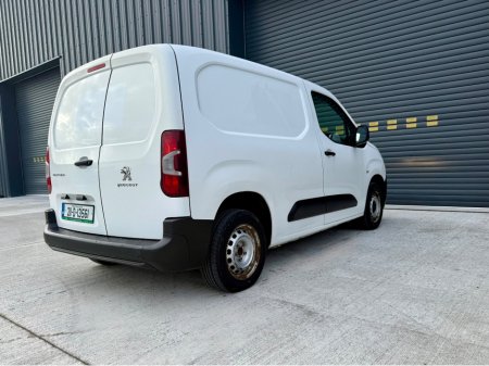 2021 Peugeot Partner 1.5 BLUE HDI 75 PANELL PANELLED 6.2 3 €13,250