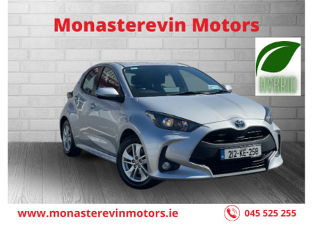 2021 Toyota Yaris HYBRID LUNA 4DR AUTO - APPLE CARPLAY / ANDROID AUTO €22,444