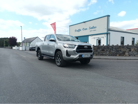 2022 Toyota Hilux 2.4 SR5 DOUBLE CAB 4DR €31,300