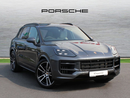 2025 Porsche Cayenne E-Hybrid €125,000