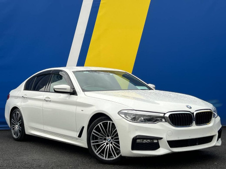 2017 BMW 5 Series 523d M-SPORT 2.0 AUTO // FOUR-WHEEL-STEERING // DIGITAL CLUSTER // LEATHER POWERED & HEATED SEATS