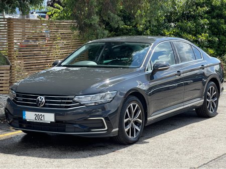 2021 Volkswagen Passat GTE S-A DSG
