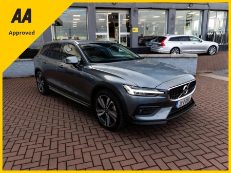 2021 Volvo V60 B5 CROSS COUNTRY PRO AWD 5DR ESTATE AUTOMATIC //  MINT CONDITION WITH ONLY 107,000 KMS // BUY WITH CONFIDENCE AA AND SIMI APPROVED DEALER 2025 // FINANCE ARRANGED // ALL TRADE INS WELCOME //