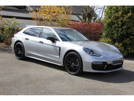 2020 Porsche Panamera Panamera 4 Sport Turismo €79,950