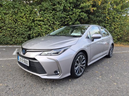 2021 Toyota Corolla LUNA SPORT / 2021 / 1.8 PETROL HYBRID / AUTO