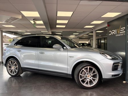 2020 Porsche Cayenne V6 E-HYBRID AUTO