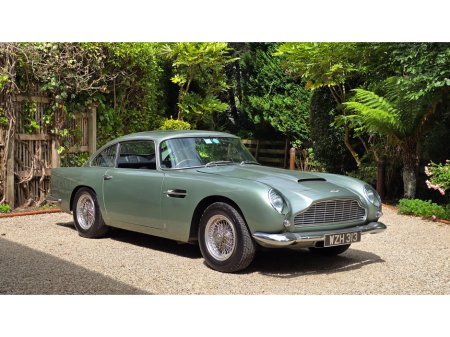 1965 Aston Martin DB5  €500,000
