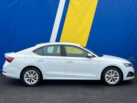 2021 Skoda Octavia AMBITION 1.0 TSI AUTO // APPLE CARPLAY/ANDROID AUTO // CRUISE CONTROL // NEW 2 YEAR NCT €18,900
