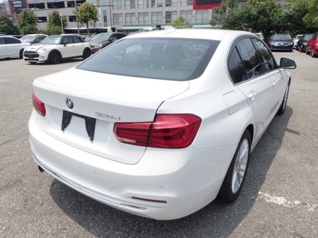2016 BMW 3 Series 320D SPORT 2.0 DIESEL AUTOMATIC // LOW KMS // IMMACULATE EXAMPLE // ALLOYS // CRUISE // SPORT INTERIOR €18,950