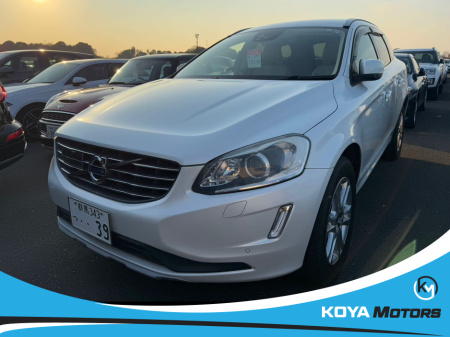 2016 Volvo XC60 2.0 D4 DIESEL SE LUXURY PREMIUM AUTO // TOP SPEC // FULL ELECTRIC HEATED LEATHER // CRUISE CONTROL // ELECTRIC TAILGATE // REVERSING CAMERA // LANE ASSIST // COLLISION WARNING SYSTEM €19,950
