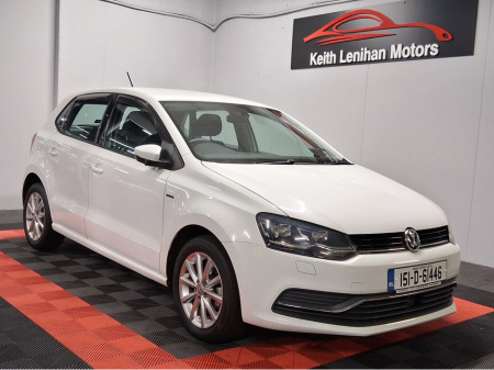 2015 Volkswagen Polo **AUTO - LOW KLMS**