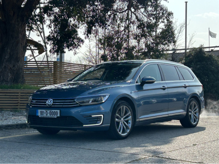 2018 Volkswagen Passat GTE S-A €14,700