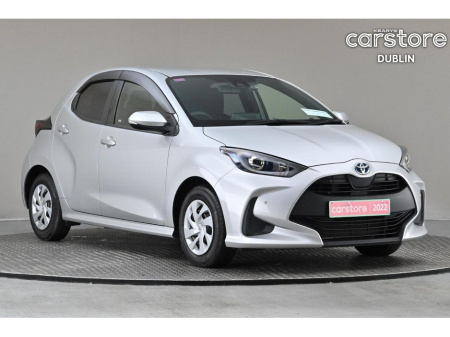 2022 Toyota Yaris 1.5 PETROL HYBRID*2TONE INTERIOR*HEATED SEATS*REVERSE CAM*