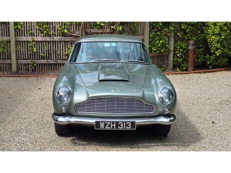 1965 Aston Martin DB5  €500,000