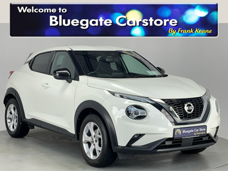 2022 Nissan Juke MULTIFUNCTIONAL STEERING WHEEL**SEMI DIGITAL DASH**APPLE CARPLAY**BLUETOOTH**TOUCH SCREEN MEDIA DISPLAY**REVERSE CAMERA**PARKING SENSORS**BLACK CLOTH INTERIOR**ELECTRIC MIRRORS**DRIVE MODES**ISOFIX**