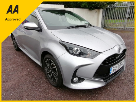 2022 Toyota Yaris 1.0 LUNA SPORT 4DR