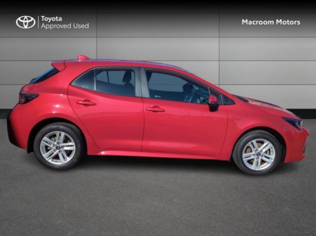 2023 Toyota Corolla COROLLA HYBRID LUNA H/B €28,000