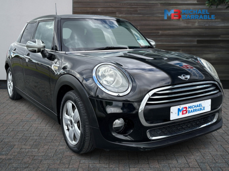 2016 MINI One Petrol Automatic 1.2L €15,950