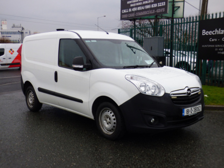 2018 Opel Combo 1.3 CDTI BASE VAN // PRICE EXCL. VAT // ONE PREVIOUS OWNER // 06/26 CVRT // DOCUMENTED SERVICE HISTORY //