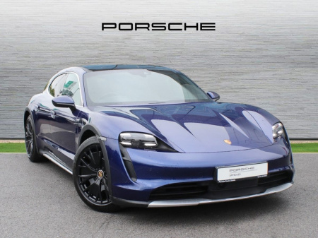 2022 Porsche Taycan 4S Cross Turismo €79,000