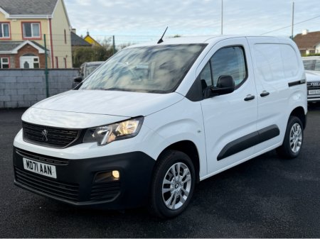 2022 Peugeot Partner PROFESSIONAL PREMIUM BLUEHDI L1