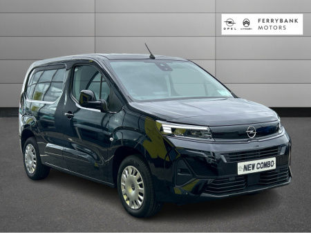 2025 Opel Combo Sportive €24,182