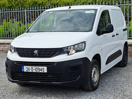 2021 Peugeot Partner  €11,200