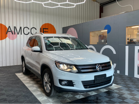 2014 Volkswagen Tiguan TSI AUTOMATIC / 64k KMs / Cruise Control, Reverse Camera & More